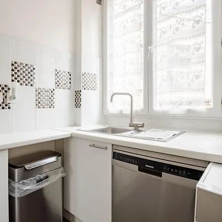 Proche Montmartre Apartment Paris