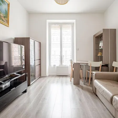 Apartment Proche Montmartre